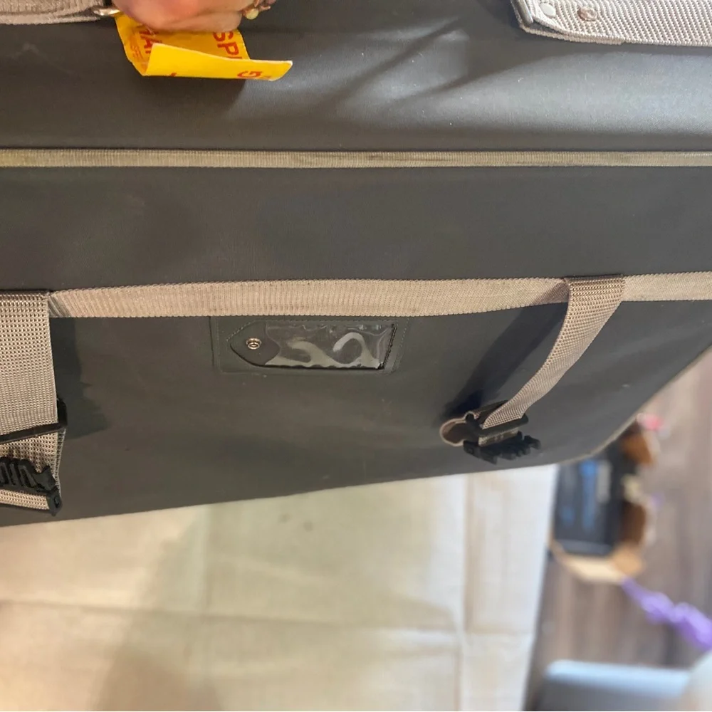 Samsonite Dual Pocket Black and Tan Briefcase